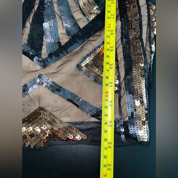 BEBE Black and Gold Sequined & Meshed Festive holiday party Dress Size Small EUC - Picture 11 of 11